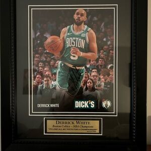 Derrick White “I’d lose all my teeth for a championship” AUTOGRAPHED photo ☘️